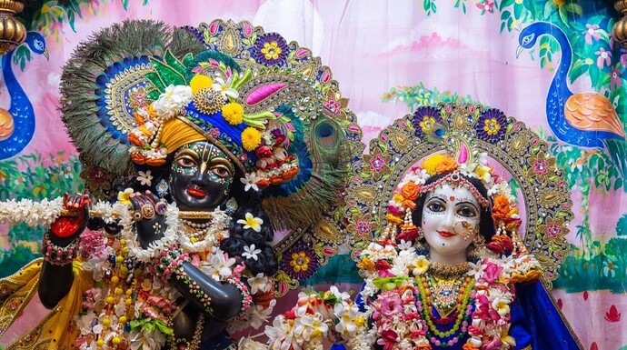 1000061672