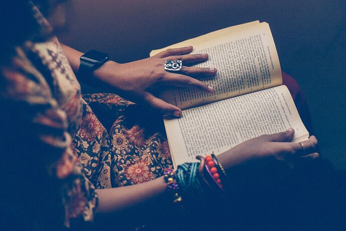 woman-reading-book-photo-lg