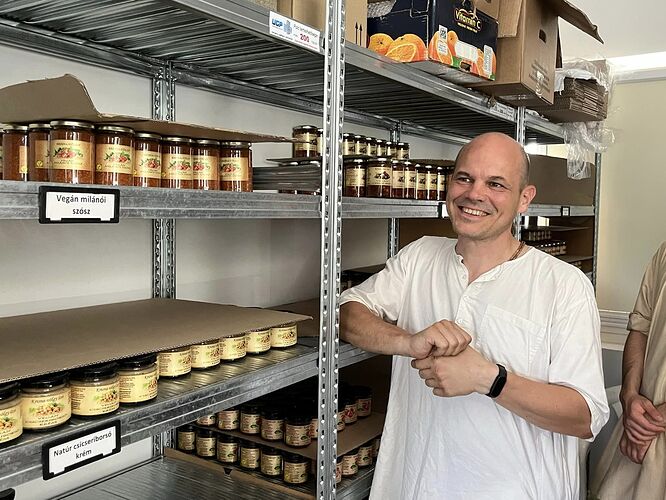 Participants-learn-about-Food-Preservation-in-Hungary