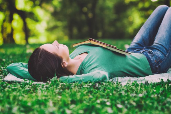 depositphotos_69536561-stock-photo-woman-lying-down-in-nature